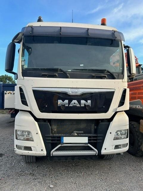 MAN TGX 33.560 - Cabeza tractora: foto 3 MAN TGX 33.560 - Cabeza tractora: foto 3