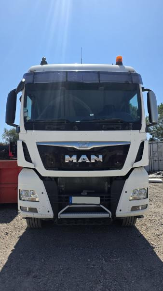 Cabeza tractora MAN TGX 33.560: foto 10