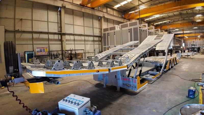 Eroglu 3 Axle Trucks Carriers - Portavehículos semirremolque: foto 5 Eroglu 3 Axle Trucks Carriers - Portavehículos semirremolque: foto 5