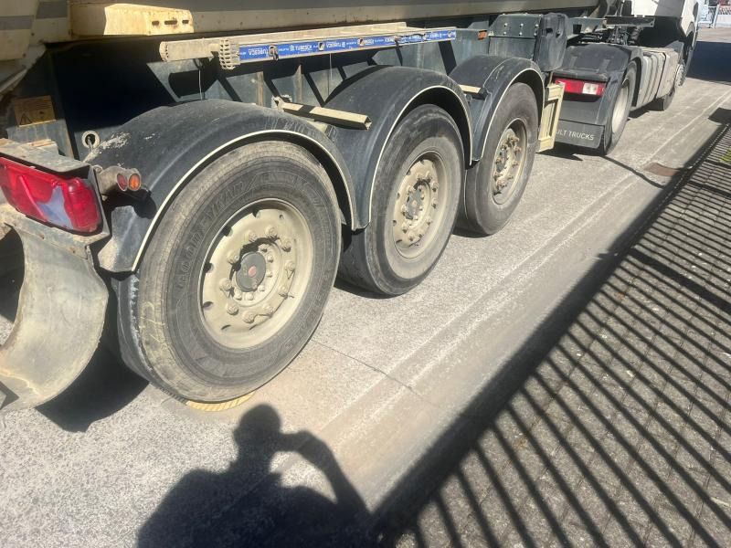Fruehauf FST4FC - Volquete semirremolque: foto 4 Fruehauf FST4FC - Volquete semirremolque: foto 4