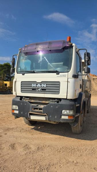 MAN TGA 35.360 - Volquete camión: foto 2 MAN TGA 35.360 - Volquete camión: foto 2