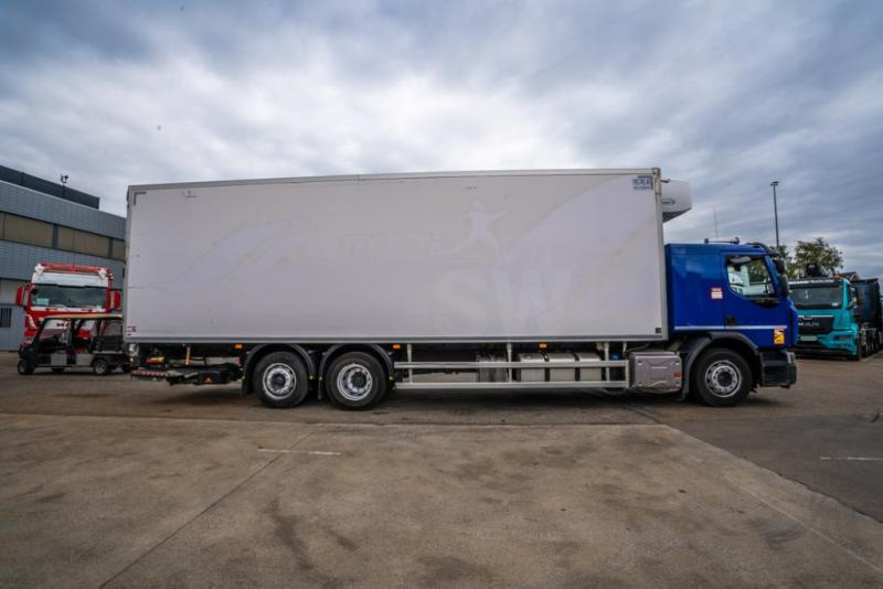 Renault D WIDE 380 DXI D WIDE 380 DXI - Frigorífico camión: foto 2 Renault D WIDE 380 DXI D WIDE 380 DXI - Frigorífico camión: foto 2