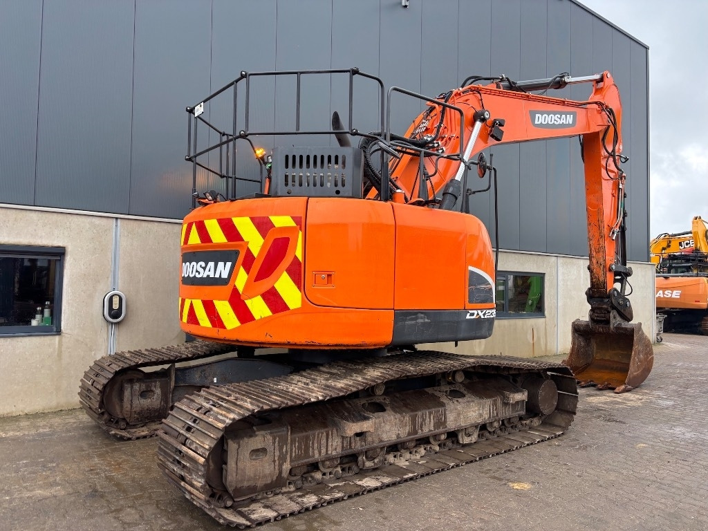Doosan DX 235 LCR-5 - DX 235 - DX 225 - Excavadora de cadenas: foto 5 Doosan DX 235 LCR-5 - DX 235 - DX 225 - Excavadora de cadenas: foto 5