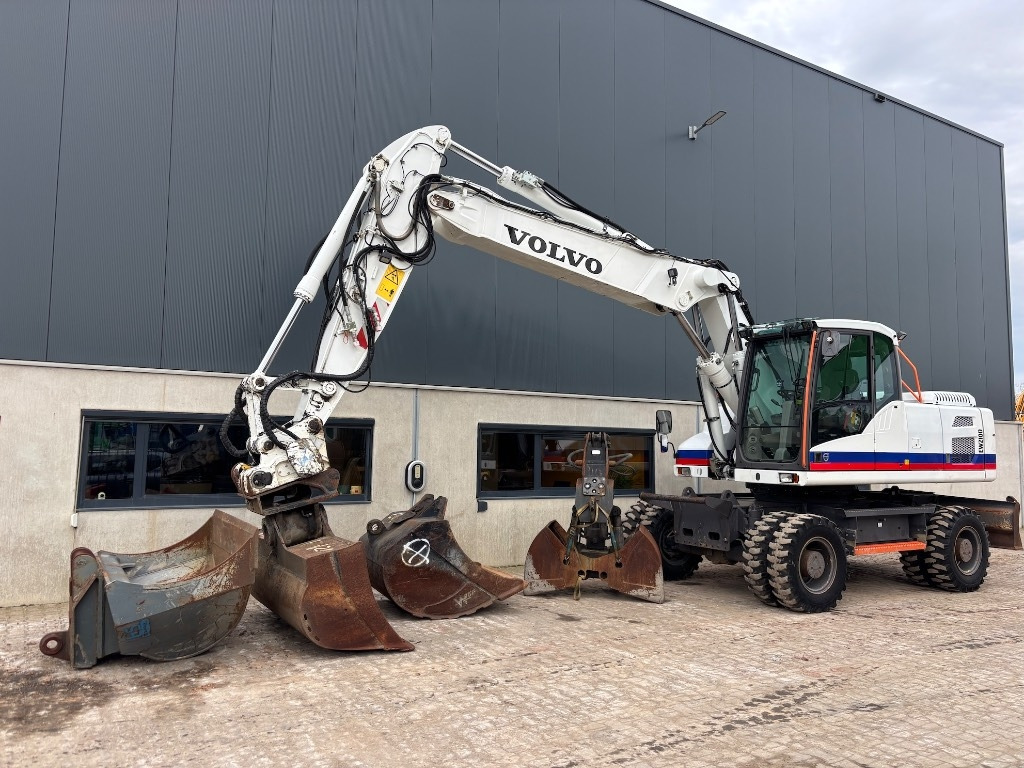 Volvo EW 210 D - EW210 - EW210D - EW 180 - EW 240 - Excavadora de ruedas: foto 1 Volvo EW 210 D - EW210 - EW210D - EW 180 - EW 240 - Excavadora de ruedas: foto 1