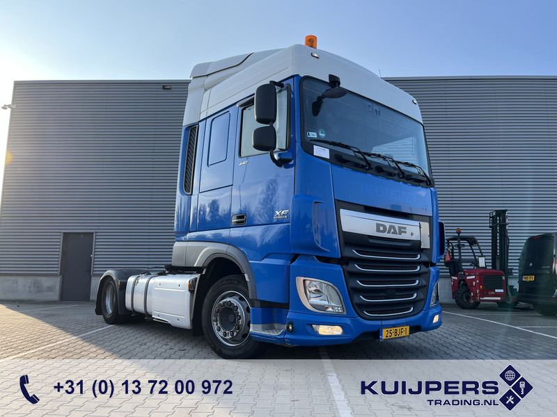 DAF XF 440 FT SC / Mega - Low Deck / 2 Tanks / Stand Klima / New Tacho V2 - Cabeza tractora: foto 1 DAF XF 440 FT SC / Mega - Low Deck / 2 Tanks / Stand Klima / New Tacho V2 - Cabeza tractora: foto 1