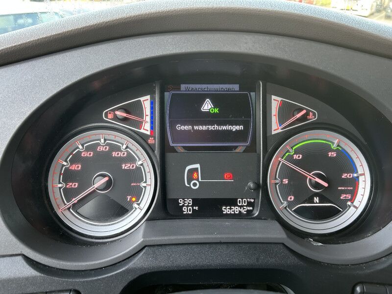 DAF XF 480 FT SSC / 562 dkm / Euro 6 D / 2 Tanks / APK TUV 10-26 - Cabeza tractora: foto 4 DAF XF 480 FT SSC / 562 dkm / Euro 6 D / 2 Tanks / APK TUV 10-26 - Cabeza tractora: foto 4