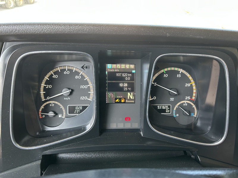 Mercedes-Benz Actros 1842 Streamspace / 937 dkm / 2 Tanks / NL Truck / 6x in stock - Cabeza tractora: foto 4 Mercedes-Benz Actros 1842 Streamspace / 937 dkm / 2 Tanks / NL Truck / 6x in stock - Cabeza tractora: foto 4