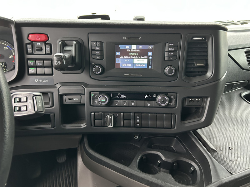 Scania R450 Highline / Retarder / 779 dkm / APK TUV 03-26 - Cabeza tractora: foto 5 Scania R450 Highline / Retarder / 779 dkm / APK TUV 03-26 - Cabeza tractora: foto 5