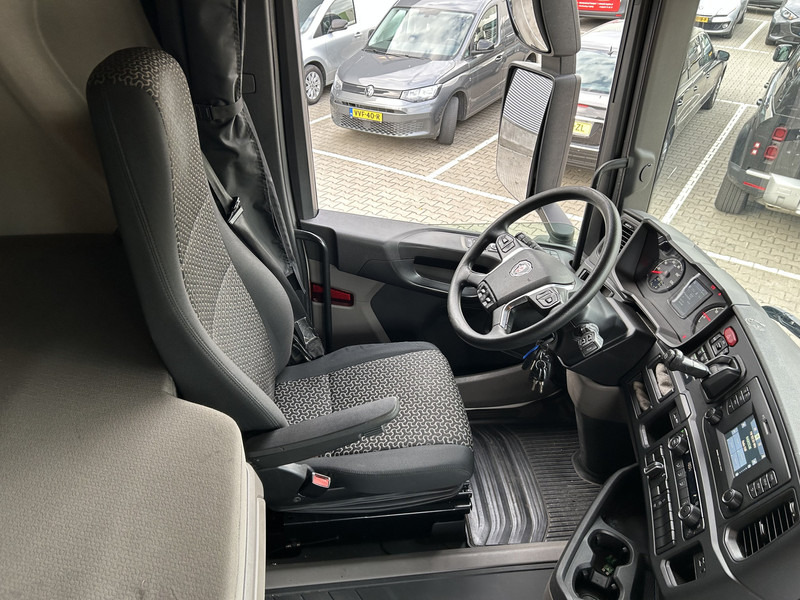 Scania R450 Highline / Retarder / 808 dkm / APK TUV 07-26 - Cabeza tractora: foto 3 Scania R450 Highline / Retarder / 808 dkm / APK TUV 07-26 - Cabeza tractora: foto 3