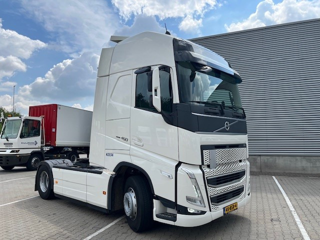 Volvo FH 460 Globetrotter XL / 2 tanks / APK-TUV 04-26 / - Cabeza tractora: foto 1 Volvo FH 460 Globetrotter XL / 2 tanks / APK-TUV 04-26 / - Cabeza tractora: foto 1