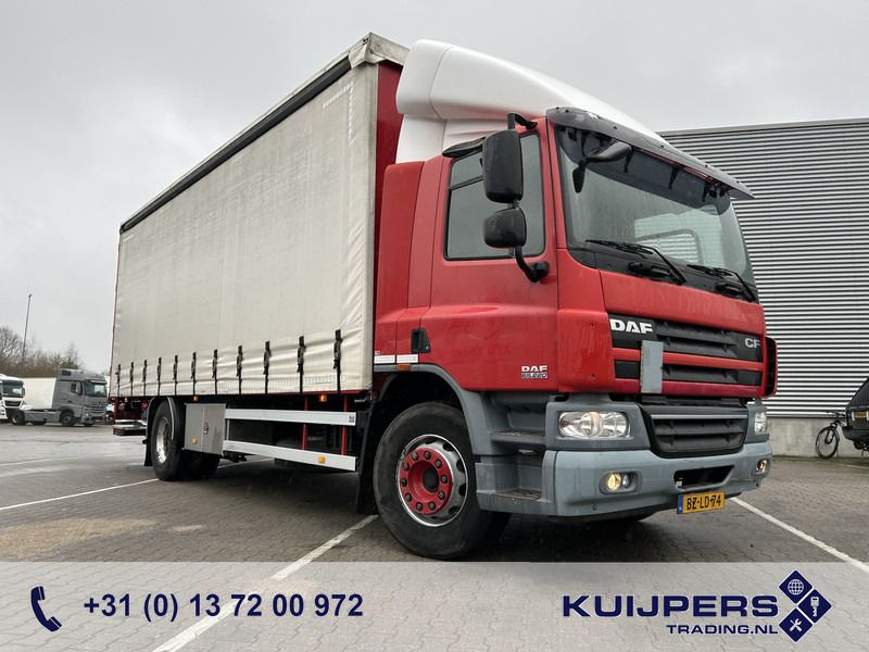 DAF CF 65 220 Euro 5 / 18 Ton / 650 dkm / Curtainside / Loadlift / APK 09-26 - Camión lona: foto 1 DAF CF 65 220 Euro 5 / 18 Ton / 650 dkm / Curtainside / Loadlift / APK 09-26 - Camión lona: foto 1