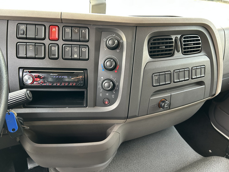 DAF LF 210 FA 14T / Konvekta FR4.1 Reefer 0 gr / Frigo Box / Loadlift / APK TUV 04-26 - Frigorífico camión: foto 5 DAF LF 210 FA 14T / Konvekta FR4.1 Reefer 0 gr / Frigo Box / Loadlift / APK TUV 04-26 - Frigorífico camión: foto 5