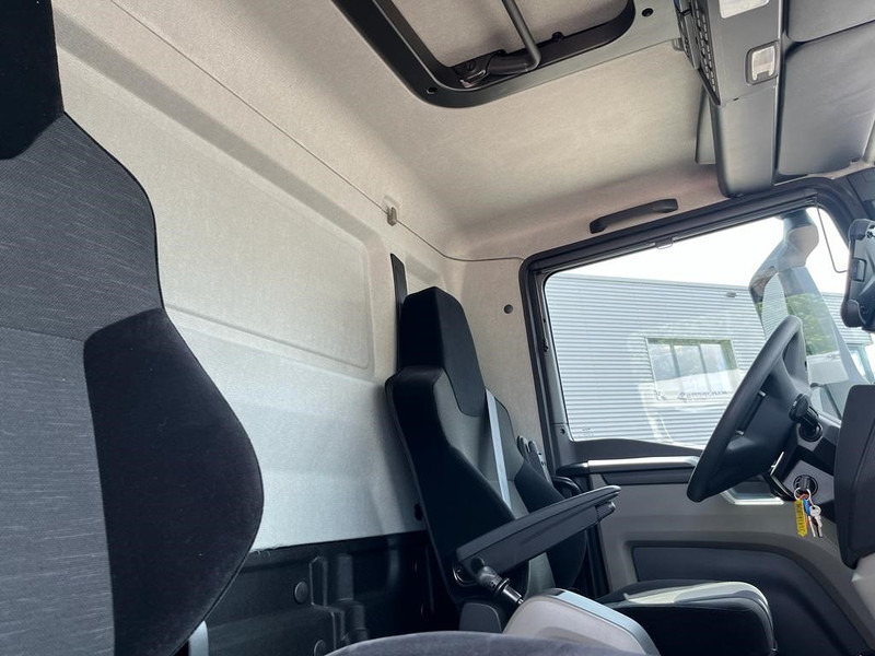 MAN TGM 18.250 / Carrier Koeler -30 gr / Chereau Frigobox / Laadklep / APK 06-26 - Frigorífico camión: foto 5 MAN TGM 18.250 / Carrier Koeler -30 gr / Chereau Frigobox / Laadklep / APK 06-26 - Frigorífico camión: foto 5
