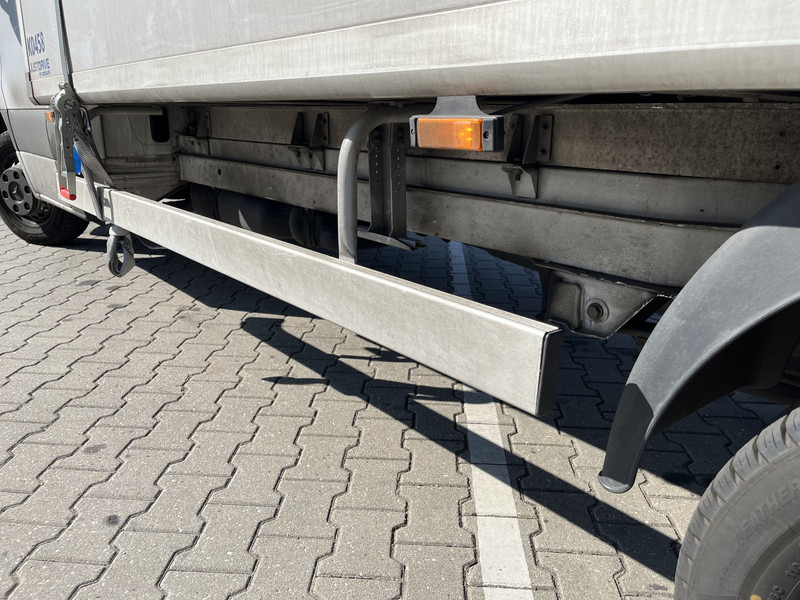 Leasing financiero de Mercedes-Benz Sprinter 315 1.9 CDI / Dak Schade - Roof Damage / Loadlift / APK TUV 07-26 leasing Mercedes-Benz Sprinter 315 1.9 CDI / Dak Schade - Roof Damage / Loadlift / APK TUV 07-26: foto 16