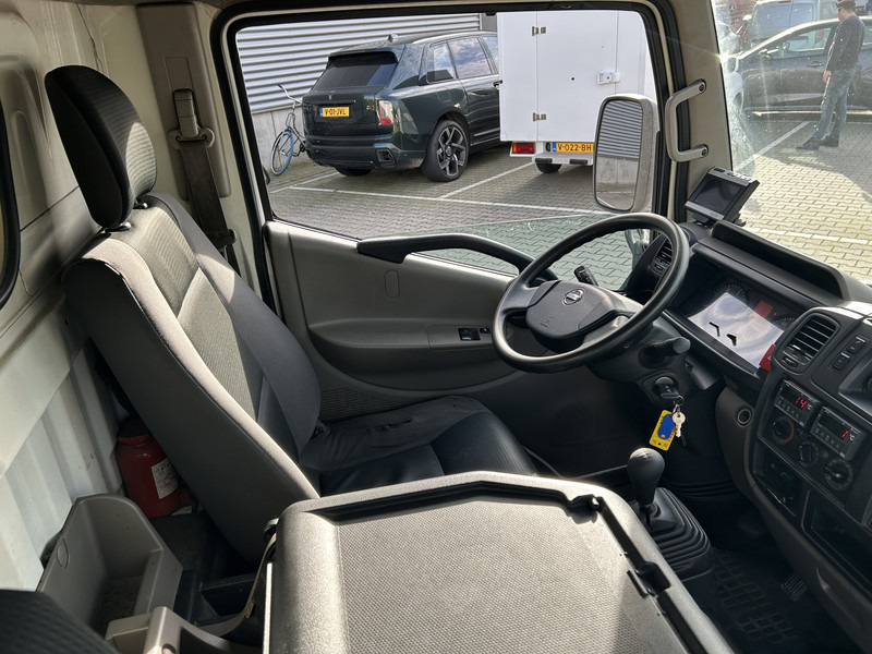 Nissan Cabstar NT400 / Duo Temp Frigo -30 gr / 146 dkm/ Blad - Blad / APK TUV 03-26 - Frigorífico furgoneta: foto 3 Nissan Cabstar NT400 / Duo Temp Frigo -30 gr / 146 dkm/ Blad - Blad / APK TUV 03-26 - Frigorífico furgoneta: foto 3