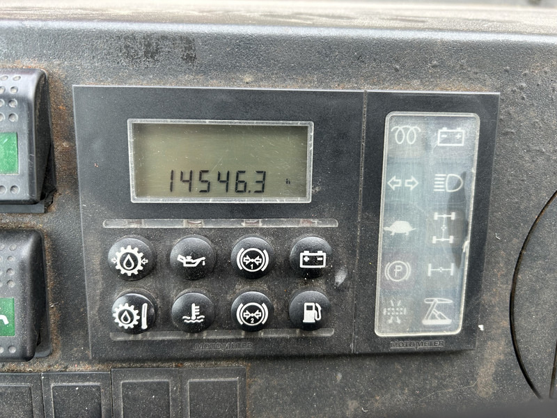 Terberg YT 180 / BDF Umsetzer / Wechselhubwagen / Terminal Truck / Mercedes Motor - Portacontenedore/ Intercambiable camión: foto 4 Terberg YT 180 / BDF Umsetzer / Wechselhubwagen / Terminal Truck / Mercedes Motor - Portacontenedore/ Intercambiable camión: foto 4