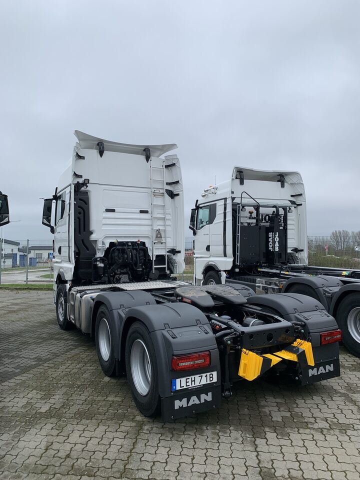 MAN TGX 28.520 6×2-2 Dragbil - Cabeza tractora: foto 2 MAN TGX 28.520 6×2-2 Dragbil - Cabeza tractora: foto 2