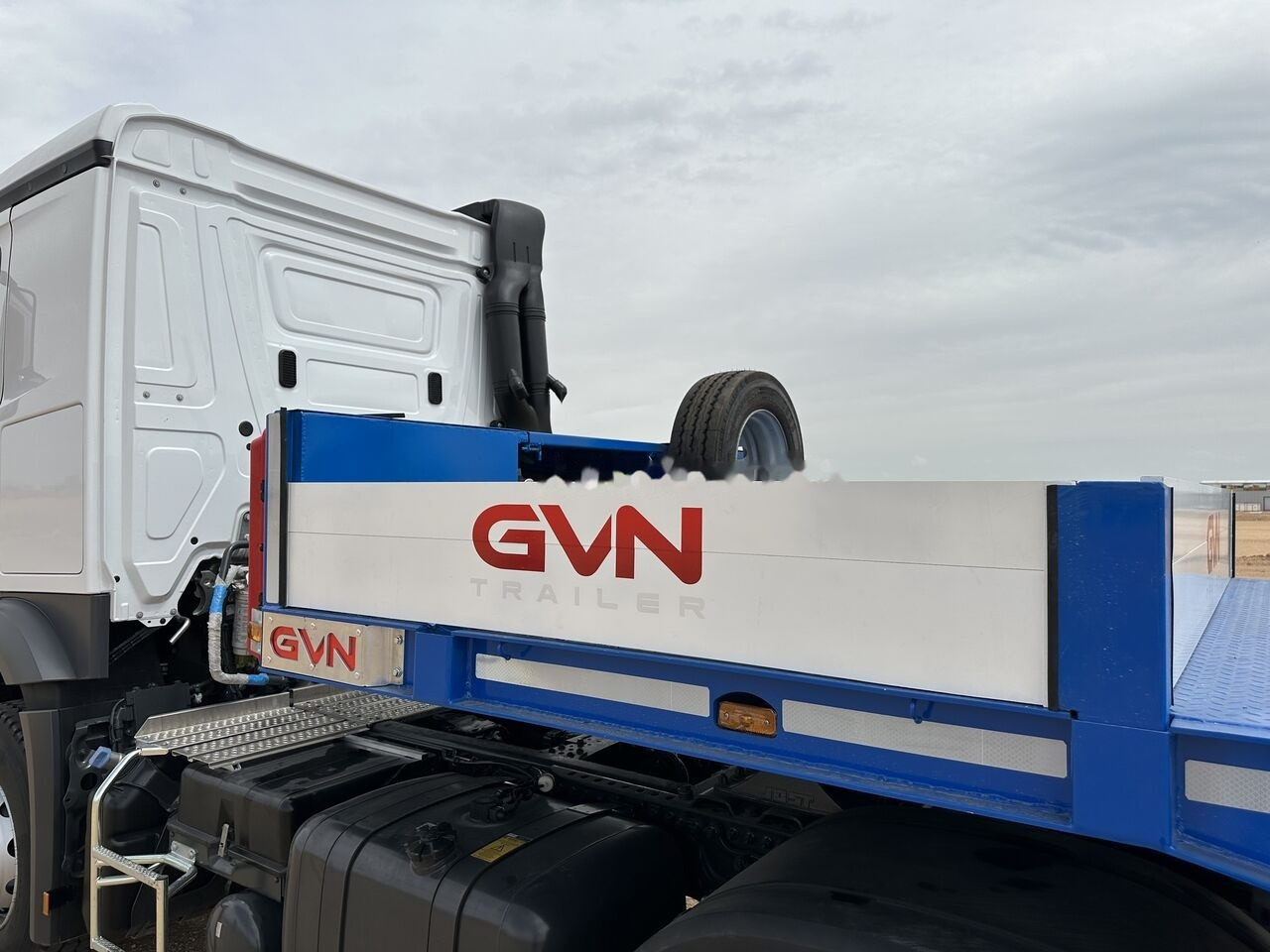 GVN Trailer 3 AXLE LOWBED - Góndola rebajadas semirremolque: foto 5 GVN Trailer 3 AXLE LOWBED - Góndola rebajadas semirremolque: foto 5