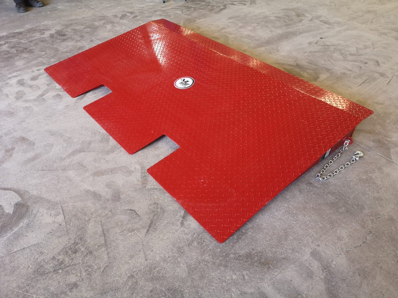 Compact Container access ramp . AZ RAMP - HCRN-06. 6 000 Kg - Rampa de carga: foto 2 Compact Container access ramp . AZ RAMP - HCRN-06. 6 000 Kg - Rampa de carga: foto 2