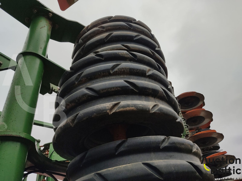 Combinado de siembra Amazone Cirrus 6002: foto 6 Combinado de siembra Amazone Cirrus 6002: foto 6