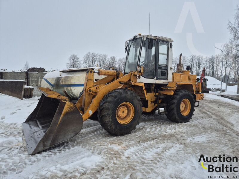 Amkodor 333.2 - Cargadora de ruedas: foto 1 Amkodor 333.2 - Cargadora de ruedas: foto 1