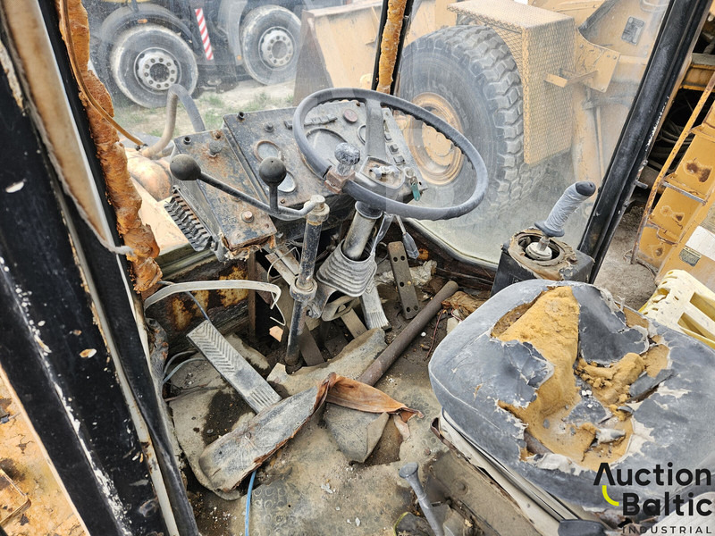 Amkodor TO-18.B3 - Cargadora de ruedas: foto 5 Amkodor TO-18.B3 - Cargadora de ruedas: foto 5