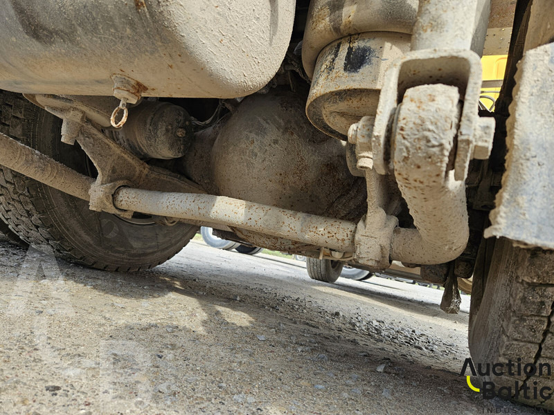 Cabeza tractora DAF FT CF85: foto 15