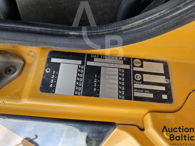 Cabeza tractora DAF FT CF85: foto 19