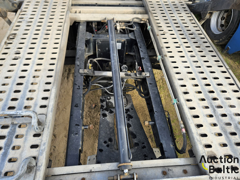 Cabeza tractora Scania P 420: foto 17