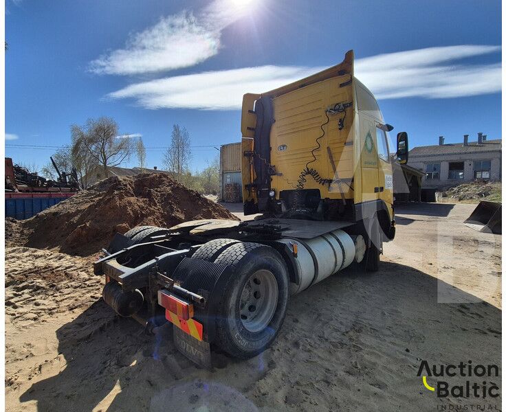Volvo FH12 - Cabeza tractora: foto 4 Volvo FH12 - Cabeza tractora: foto 4