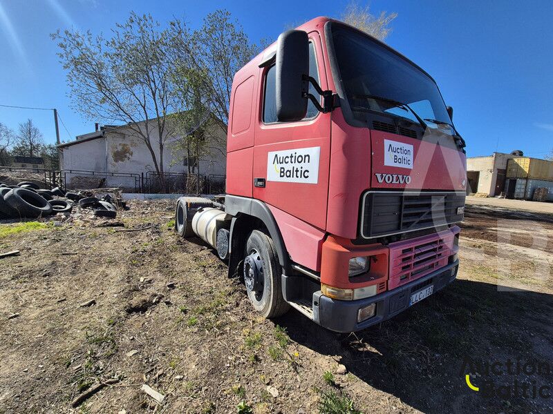 Volvo FH12 - Cabeza tractora: foto 2 Volvo FH12 - Cabeza tractora: foto 2