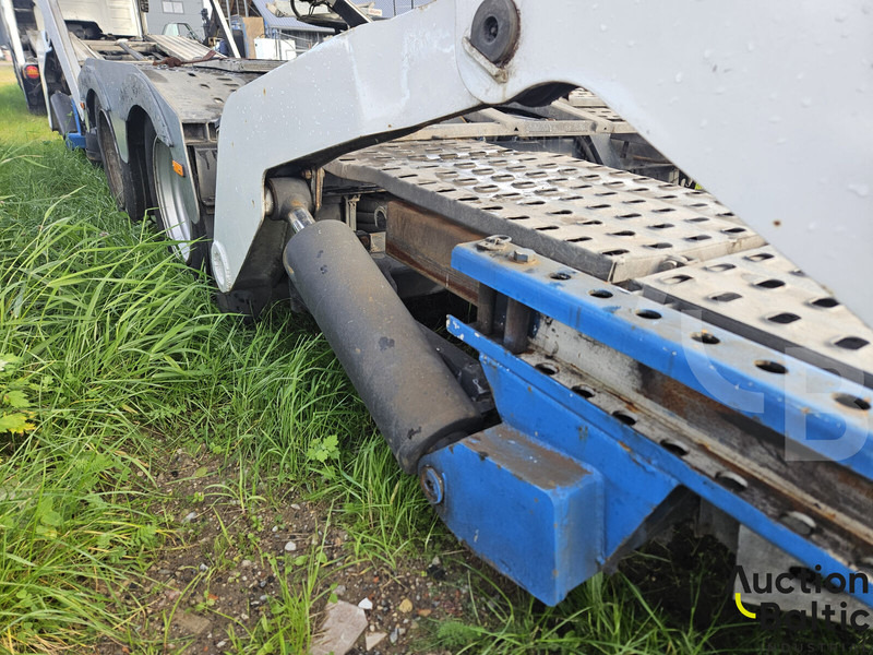 Cabeza tractora Volvo FM460: foto 17