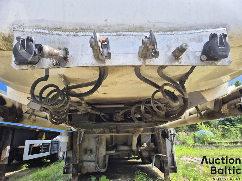 Cisterna semirremolque para transporte de combustible ELLINGHAUS: foto 7