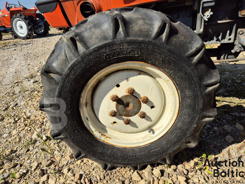 Tractor Hitachi CTX20: foto 9
