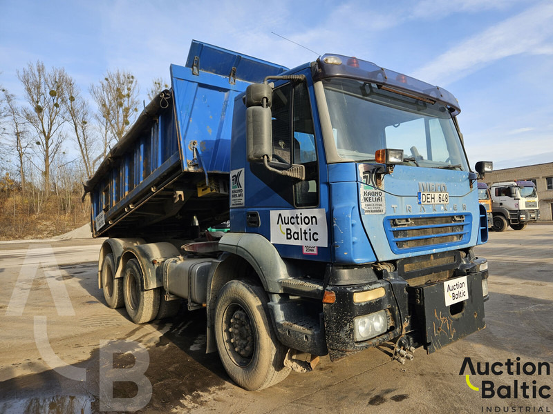 Iveco 260E44 - Volquete camión: foto 2 Iveco 260E44 - Volquete camión: foto 2