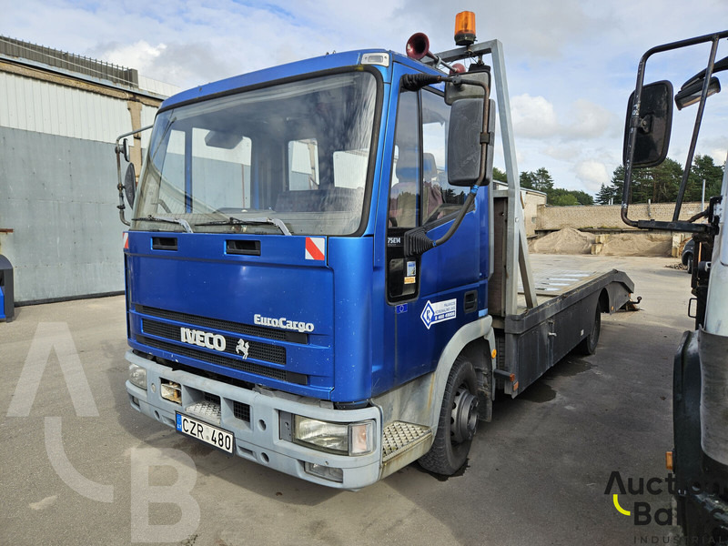 Iveco 75E14 - Grua de remolque autos: foto 1 Iveco 75E14 - Grua de remolque autos: foto 1