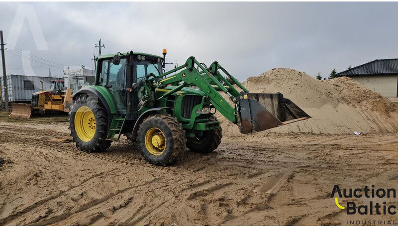 John Deere 6630 - Tractor: foto 2 John Deere 6630 - Tractor: foto 2