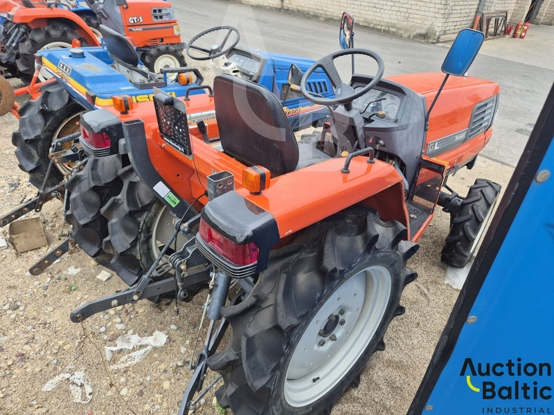 Kubota GL 240 - Tractor: foto 4 Kubota GL 240 - Tractor: foto 4