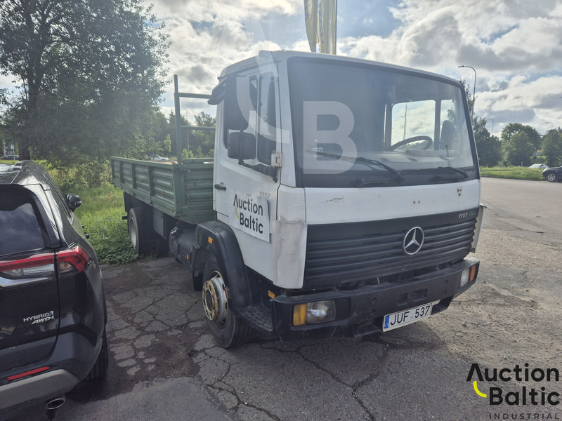 Mercedes-Benz 1117 - Camión caja abierta: foto 2 Mercedes-Benz 1117 - Camión caja abierta: foto 2