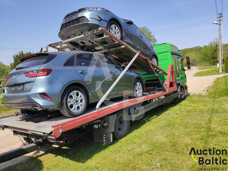 Mercedes-Benz Atego 822 L - Portavehículos camión: foto 5 Mercedes-Benz Atego 822 L - Portavehículos camión: foto 5