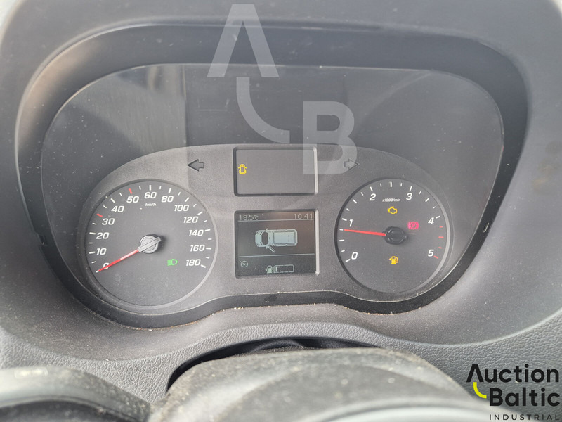 Furgón Mercedes-Benz Sprinter 316: foto 7