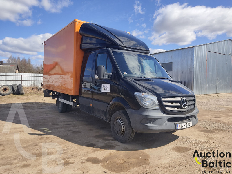 Mercedes-Benz Sprinter - Camión caja cerrada: foto 2 Mercedes-Benz Sprinter - Camión caja cerrada: foto 2