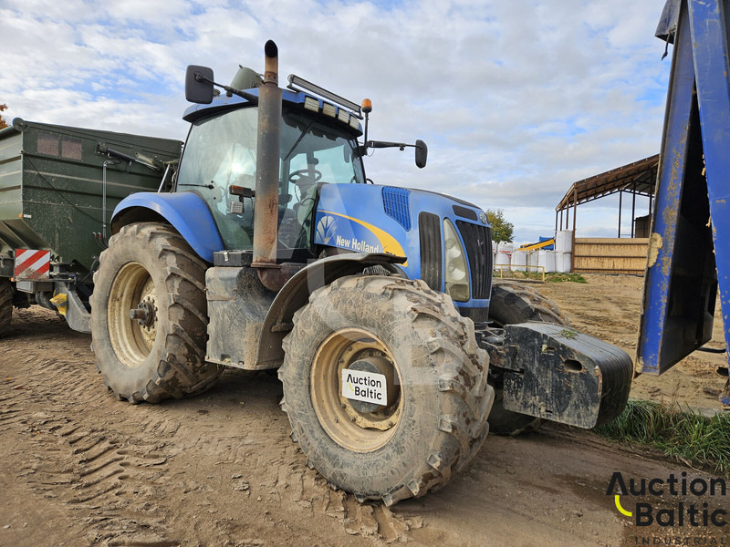 New Holland T 8040 - Tractor: foto 1 New Holland T 8040 - Tractor: foto 1