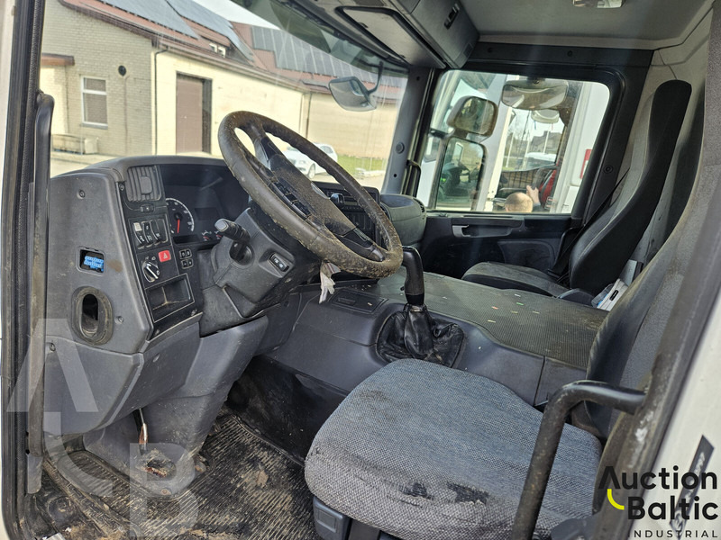 Scania P 230 - Cisterna camión: foto 5 Scania P 230 - Cisterna camión: foto 5