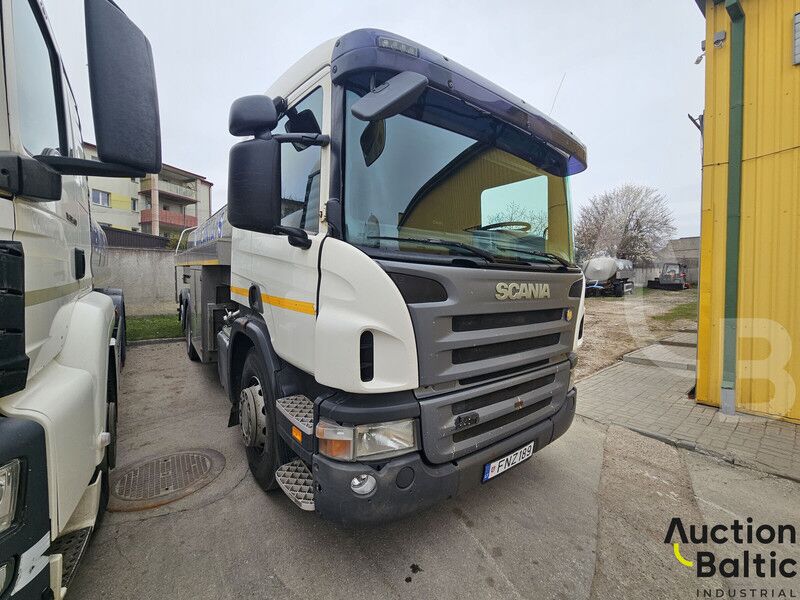 Scania P 420 - Cisterna camión: foto 2 Scania P 420 - Cisterna camión: foto 2