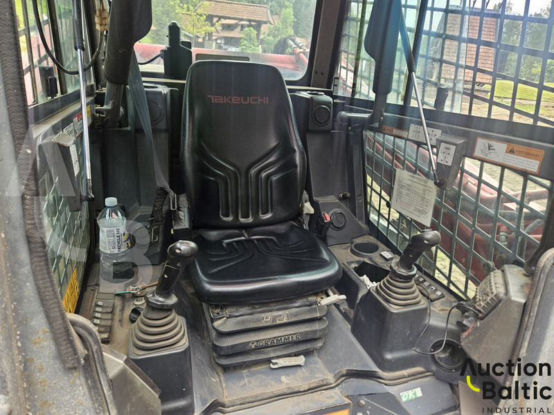 Takeuchi TL12V-2 - Cargadora de cadenas: foto 5 Takeuchi TL12V-2 - Cargadora de cadenas: foto 5