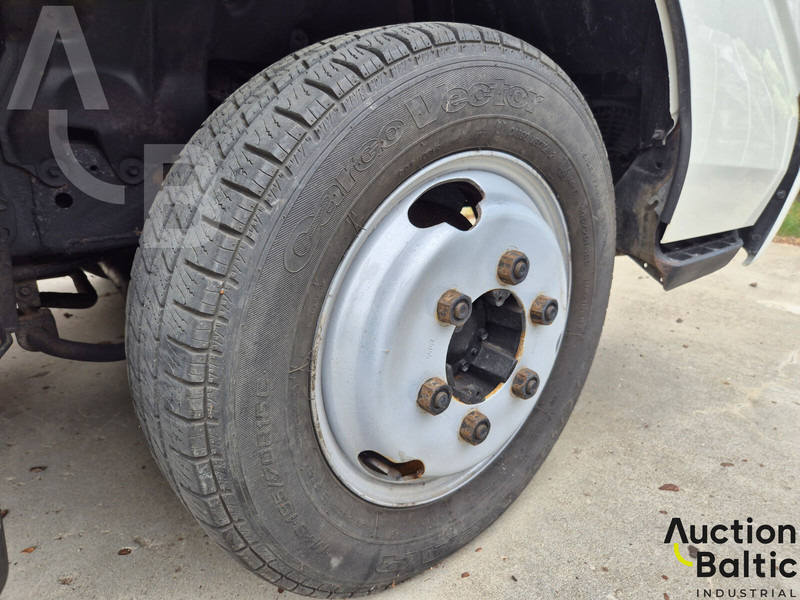Caja abierta furgoneta Toyota Dyna 150: foto 13