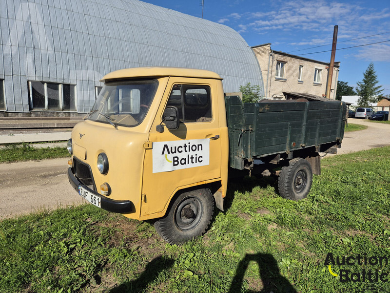 UAZ UAZ 3303 - Caja abierta furgoneta: foto 1 UAZ UAZ 3303 - Caja abierta furgoneta: foto 1