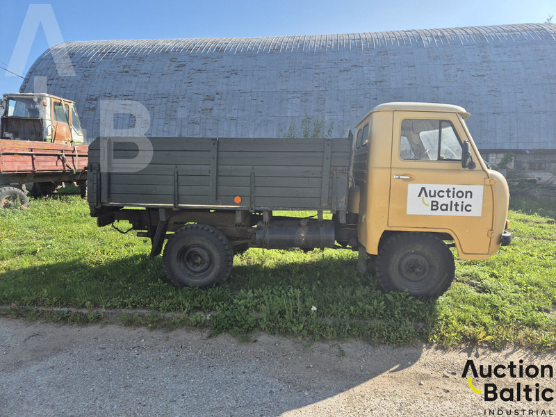 UAZ UAZ 3303 - Caja abierta furgoneta: foto 3 UAZ UAZ 3303 - Caja abierta furgoneta: foto 3