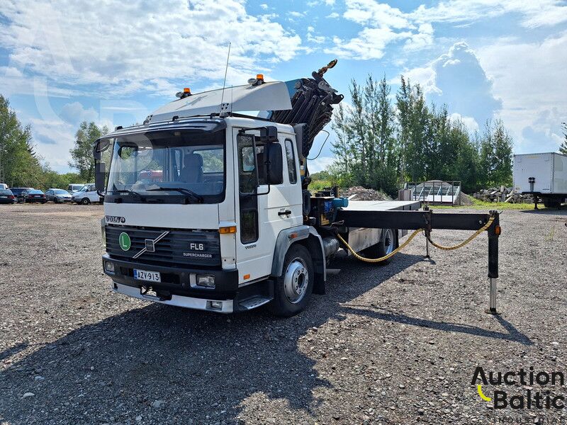 Volvo FL6 - Volquete camión: foto 2 Volvo FL6 - Volquete camión: foto 2